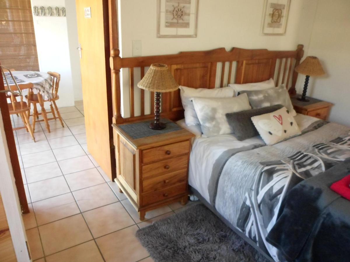 After8 B&B Kleinbaai Екстер'єр фото