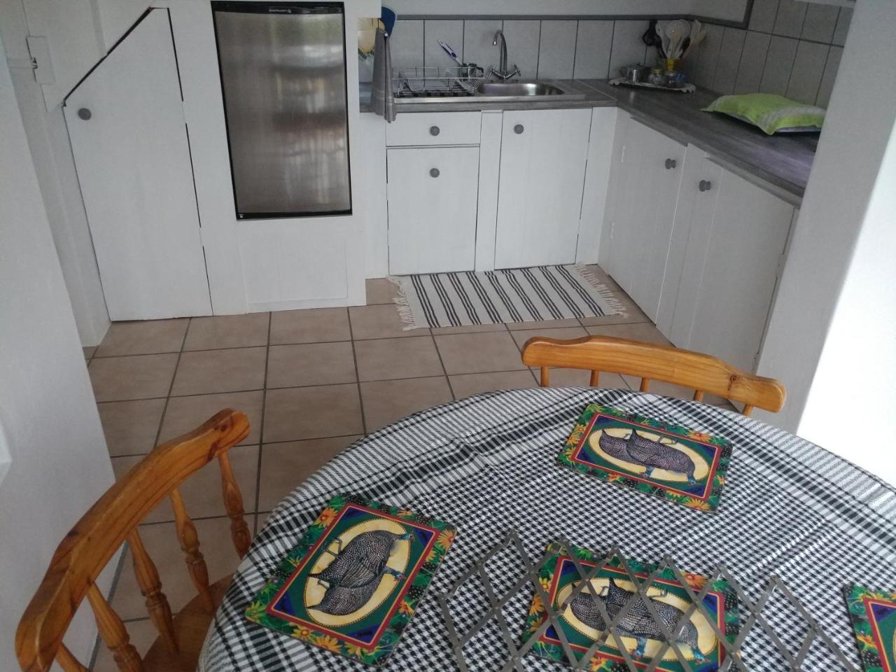 After8 B&B Kleinbaai Екстер'єр фото