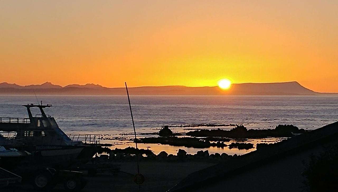After8 B&B Kleinbaai Номер фото